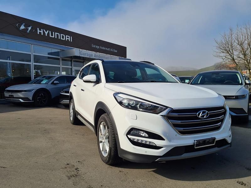 Weiss Gebraucht 2017 Hyundai Tucson SUV | CHF 22’900 (Etwas zu teuer) - Bild 1/4