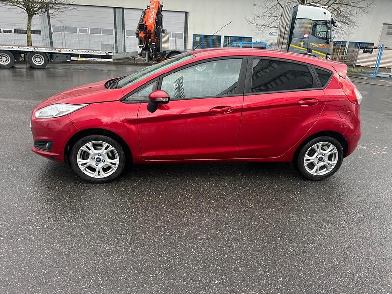 Gebraucht Ford Fiesta Trend 100 PS (73 kW) 2017