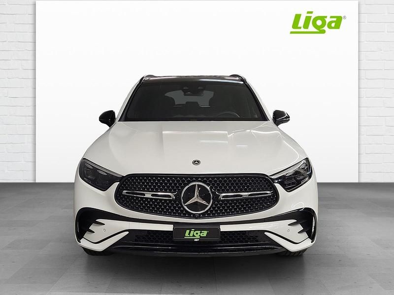 Gebraucht Mercedes GLC220 AMG line 220 PS (161 kW) 2025