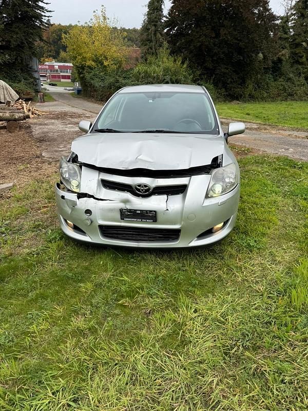 Gebraucht 2008 Toyota Auris Premium | CHF 1’600 (Superpreis) - Bild 1/4