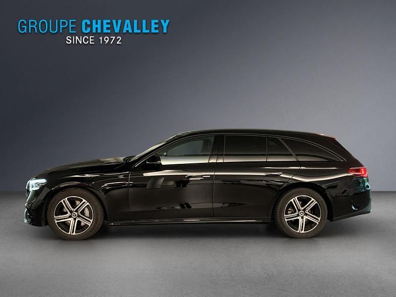 Gebraucht Mercedes E200 204 PS (150 kW) 2025 Schwarz Kombi