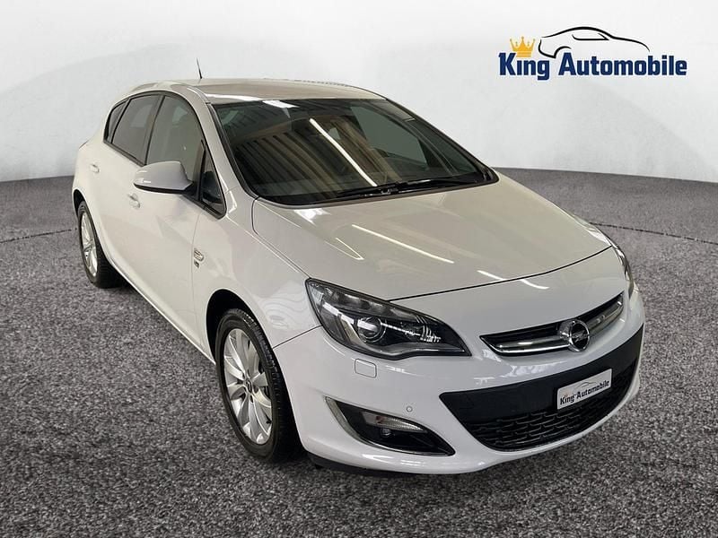 Gebraucht Opel Astra 179 PS (131 kW) 2012