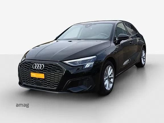Brillantschwarz Gebraucht 2021 Audi A3 Sportback Attraction Kleinwagen | CHF 28’900 (Fairer Preis) - Bild 1/4
