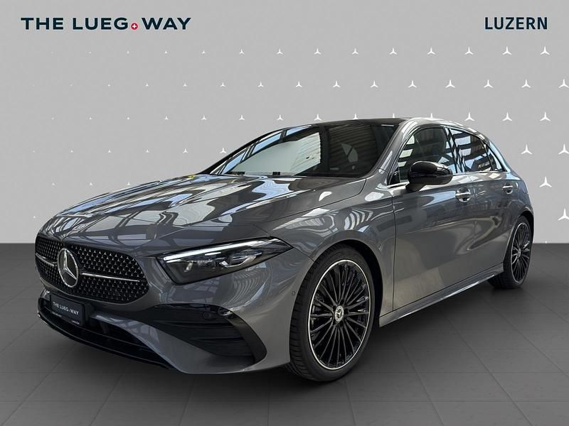 Grau Neu 2025 Mercedes A220 Limousine | CHF 57’500 (Etwas zu teuer) - Bild 1/4