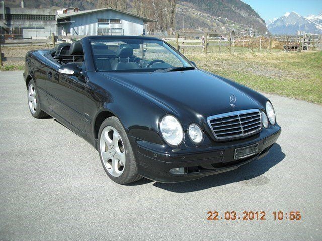 Gebraucht Mercedes CLK320 Avantgarde 218 PS (160 kW) 2003 Cabrio