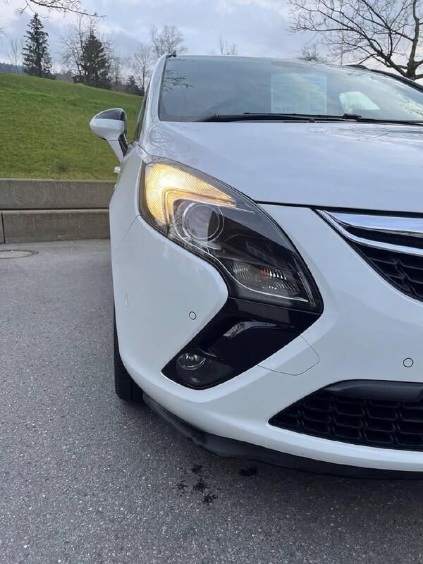 Gebraucht Opel Zafira Tourer Active 150 PS (110 kW) 2013 Weiss Van / Kleinbus