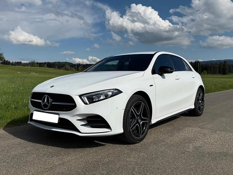 Gebraucht Mercedes A250 AMG line 217 PS (159 kW) 2020