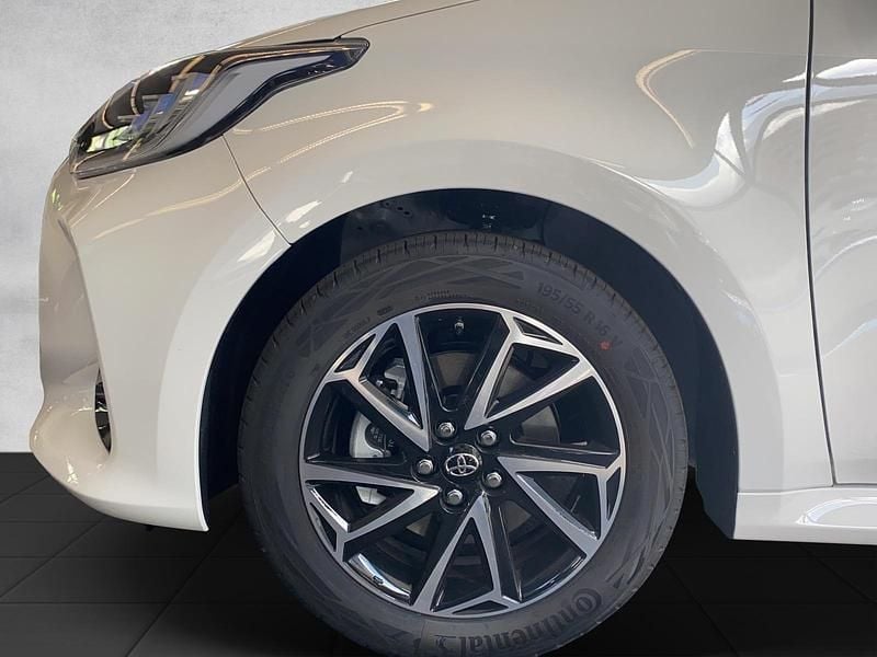 Gebraucht Toyota Yaris Hybrid Trend 116 PS (85 kW) 2023 Limousine