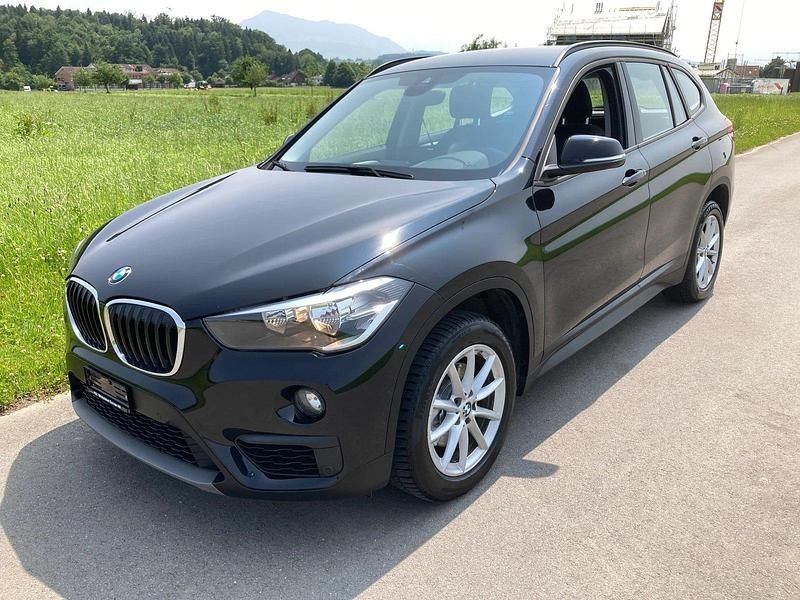 Gebraucht 2019 BMW X1 Advantage SUV | CHF 16’980 (Etwas zu teuer) - Bild 1/4
