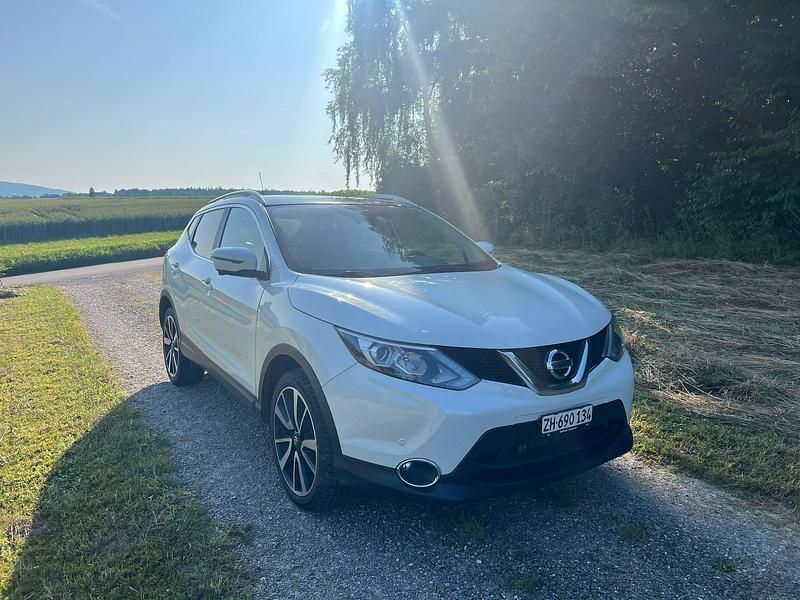 Gebraucht 2015 Nissan Qashqai 360º SUV | CHF 10’000 (Fairer Preis) - Bild 1/4
