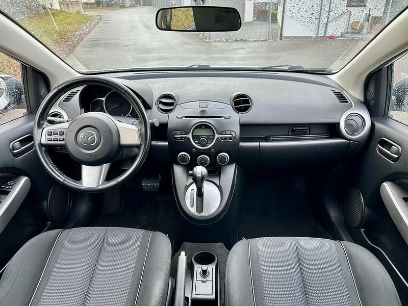 Gebraucht Mazda 2 Inclusive 103 PS (75 kW) 2009 Kleinwagen