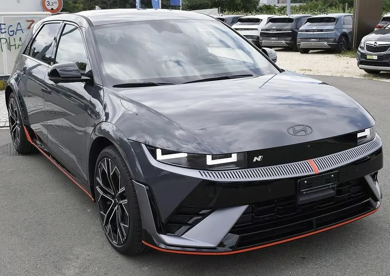 Gray Neu 2025 Hyundai Ioniq Kleinwagen | CHF 66’400 - Bild 1/4