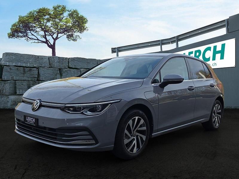 Gebraucht VW Golf Style 204 PS (150 kW) 2021 Limousine