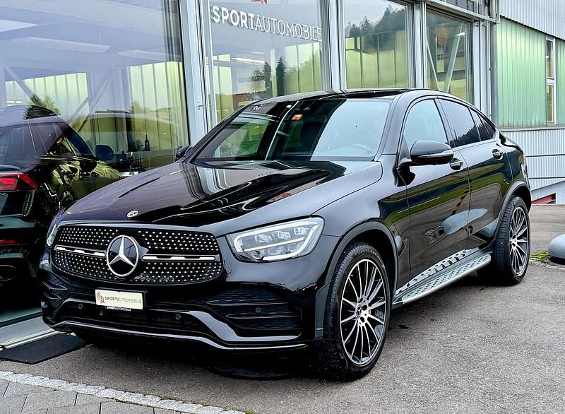 Gebraucht Mercedes GLC200 AMG line 197 PS (144 kW) 2021 SUV