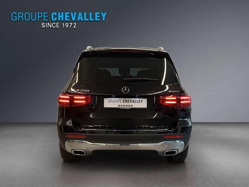 Neu Mercedes GLB250 224 PS (164 kW) 2025 Schwarz SUV