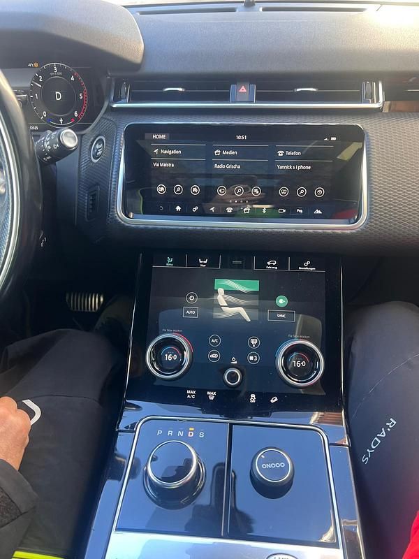 Gebraucht Land Rover Range Rover Velar R-Dynamic 180 PS (132 kW) 2017 SUV