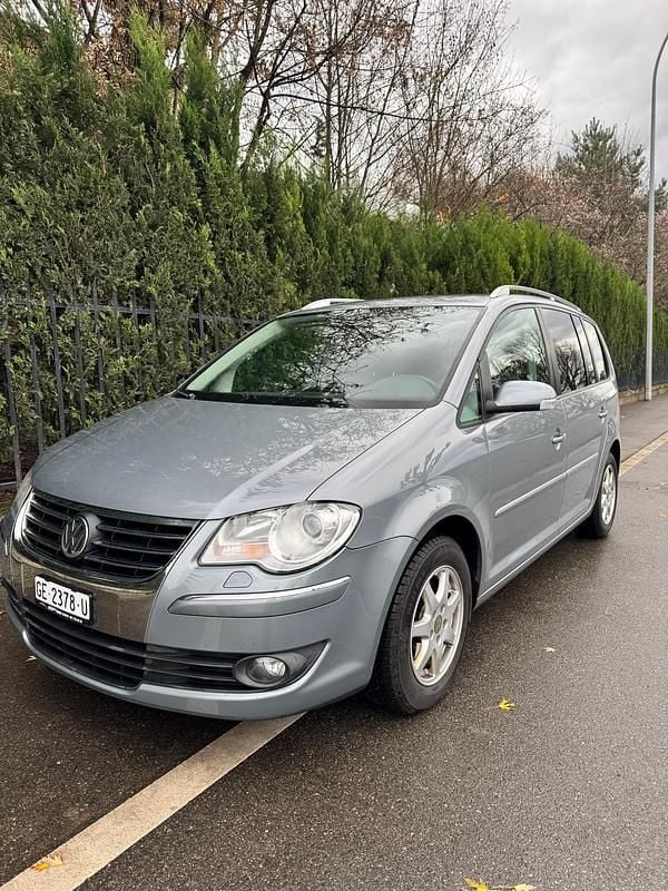 Gebraucht 2009 VW Touran Highline Van / Kleinbus | CHF 4’900 (Fairer Preis) - Bild 1/4