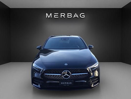 Gebraucht Mercedes A180 AMG line 136 PS (100 kW) 2022 Schwarz Limousine