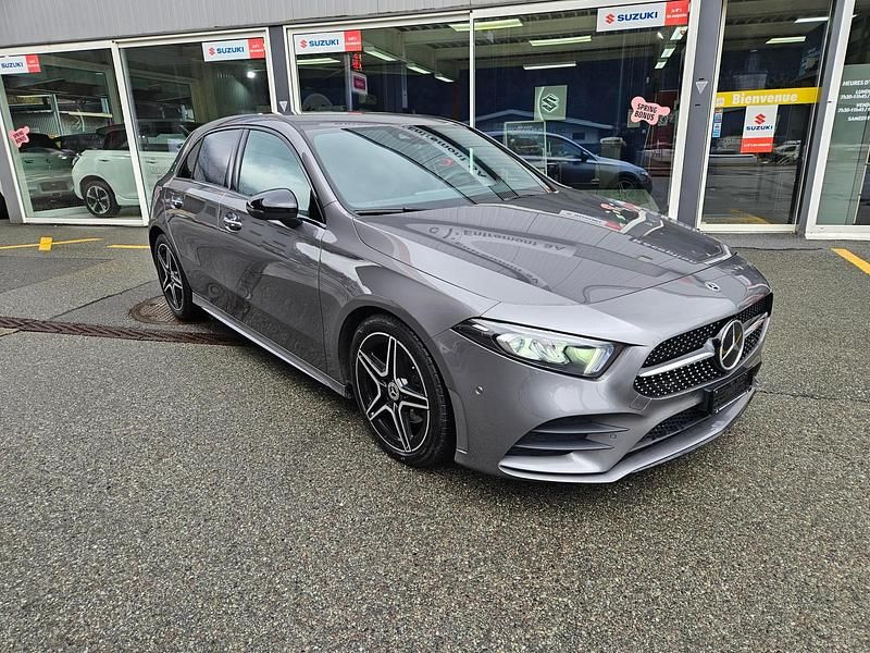 Gebraucht Mercedes A180 AMG line 136 PS (100 kW) 2022