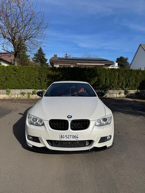 Gebraucht 2011 BMW 335 Cabrio | CHF 16’989 (Superpreis) - Bild 1/4