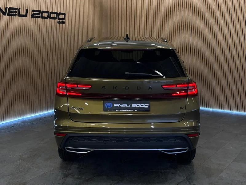 Neu Skoda Kodiaq SportLine 204 PS (150 kW) 2026 Gold SUV