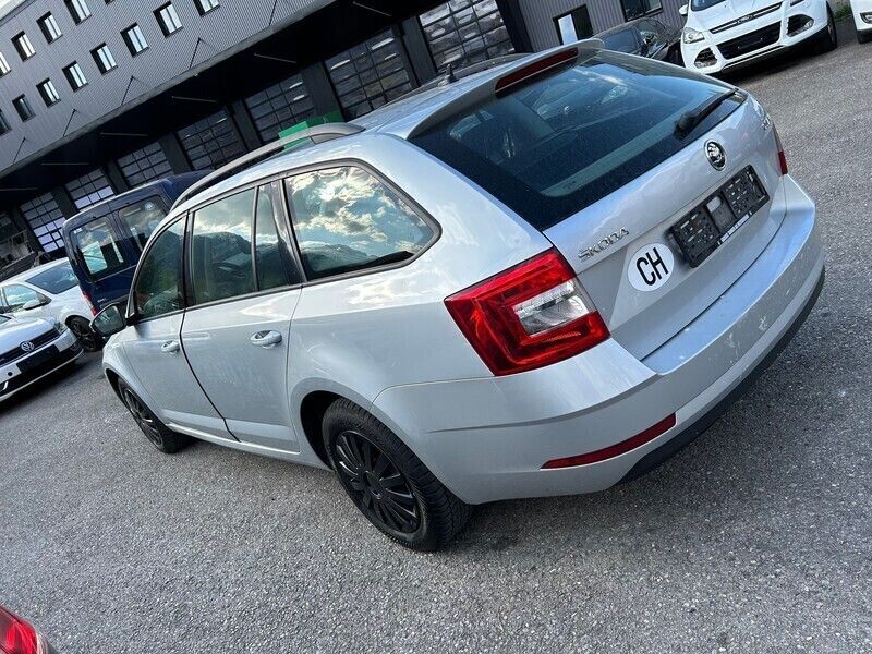 Gebraucht Skoda Octavia Ambition 115 PS (84 kW) 2020 Kombi