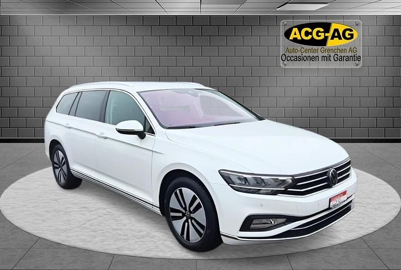 Gebraucht VW Passat Elegance 150 PS (110 kW) 2022 Kombi