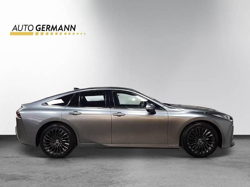Grau Gebraucht 2025 Toyota Mirai Platinum Limousine | CHF 41’990 - Bild 1/4