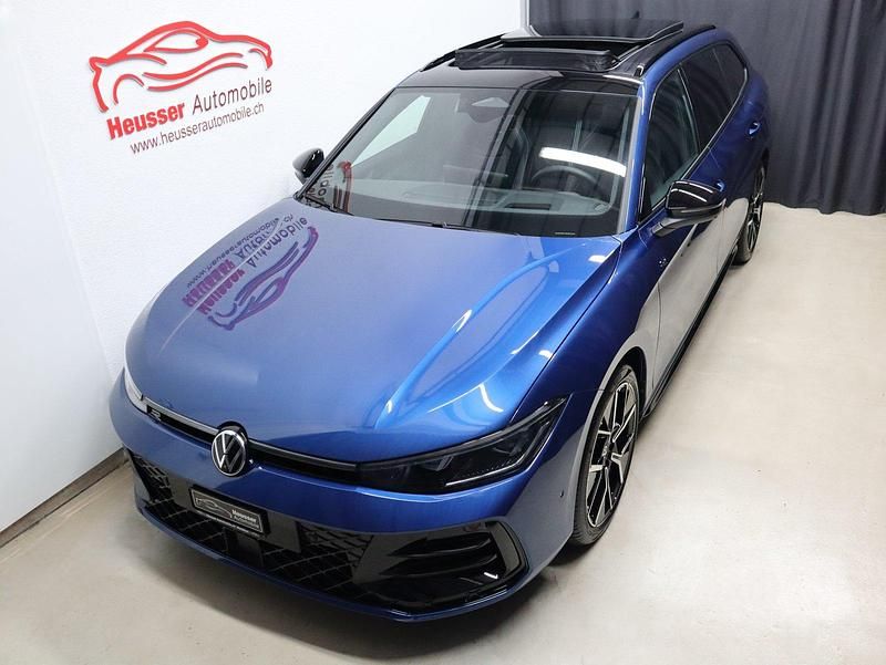 Gebraucht VW Passat Style 266 PS (195 kW) 2024 Kombi