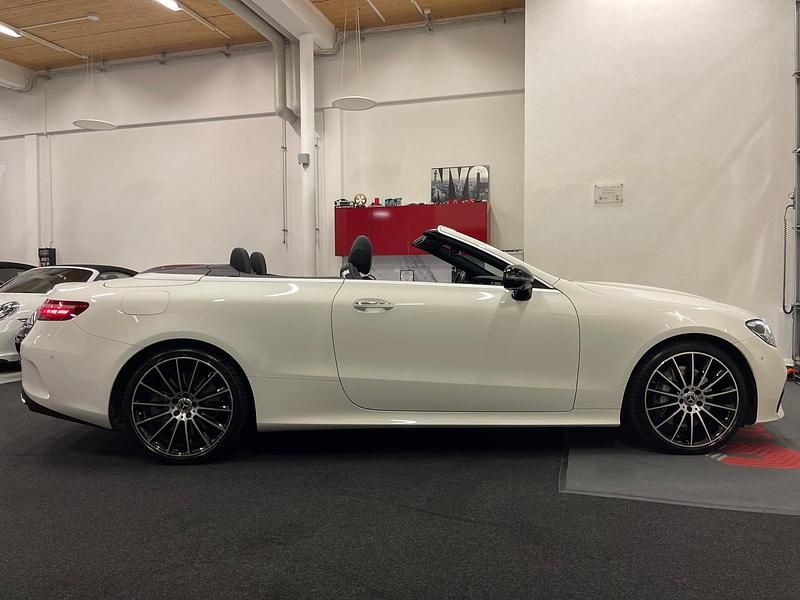 Gebraucht Mercedes E450 AMG line 367 PS (269 kW) 2024 Weiss Cabrio