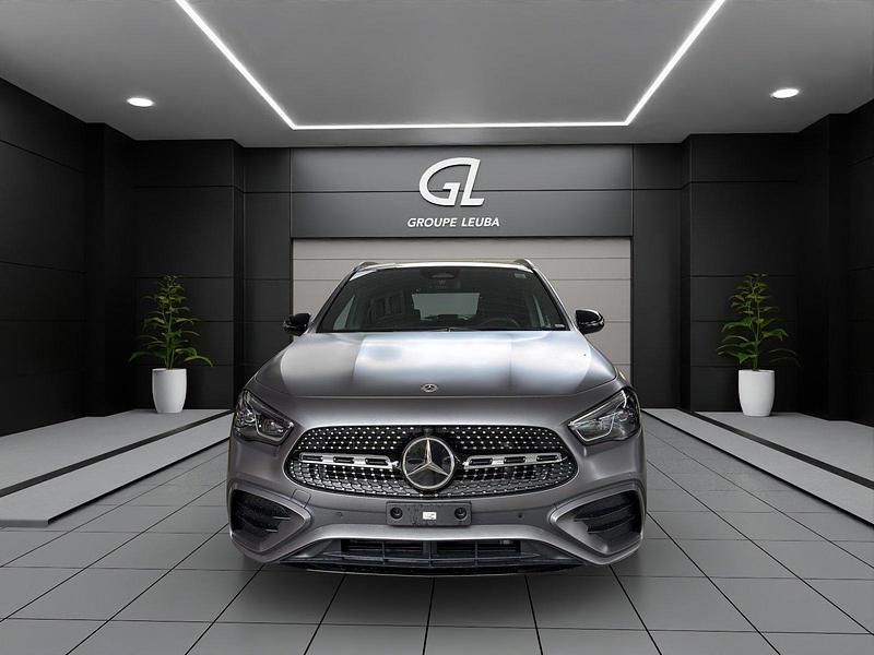 Neu Mercedes GLA250 224 PS (164 kW) 2026 Grau SUV