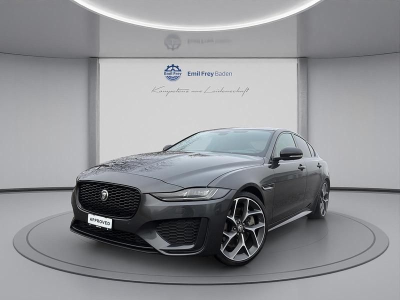 Grau Gebraucht 2025 Jaguar XE Limousine | CHF 64’720 - Bild 1/4