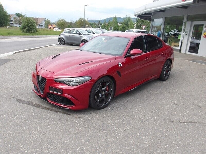 Gebraucht 2018 Alfa Romeo Giulia Quadrifoglio Limousine | CHF 39’999 (Superpreis) - Bild 1/4