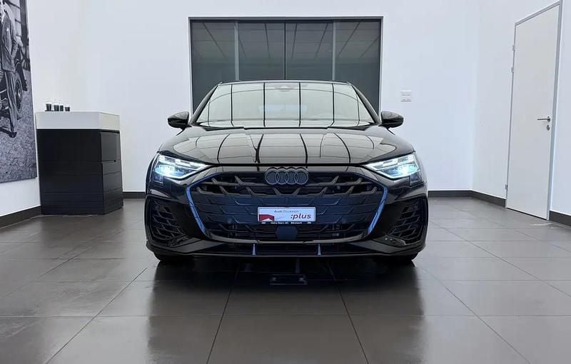 Gebraucht Audi S3 333 PS (244 kW) 2026 Schwarz Limousine