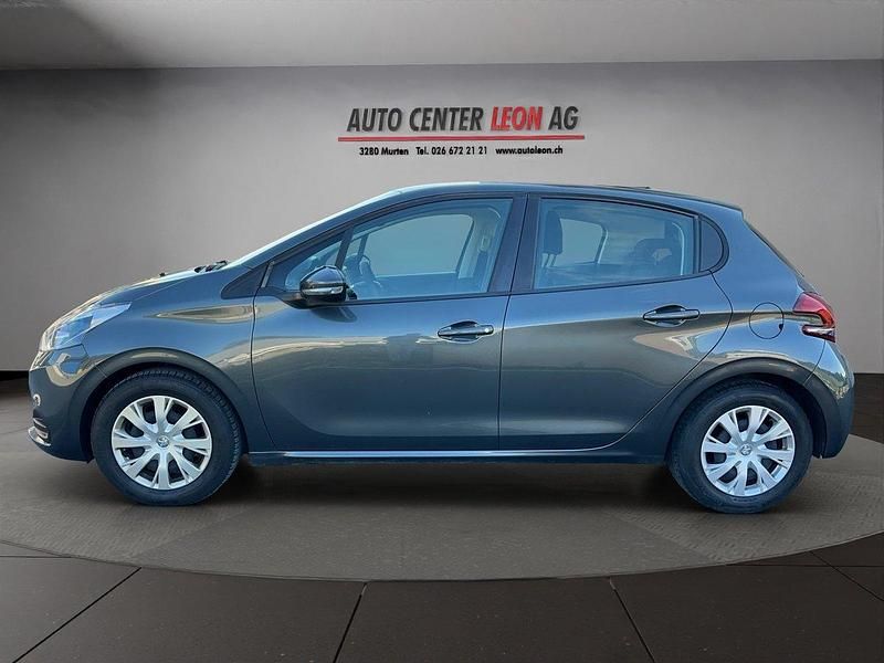 Gebraucht Peugeot 208 Access 82 PS (60 kW) 2017 Kleinwagen