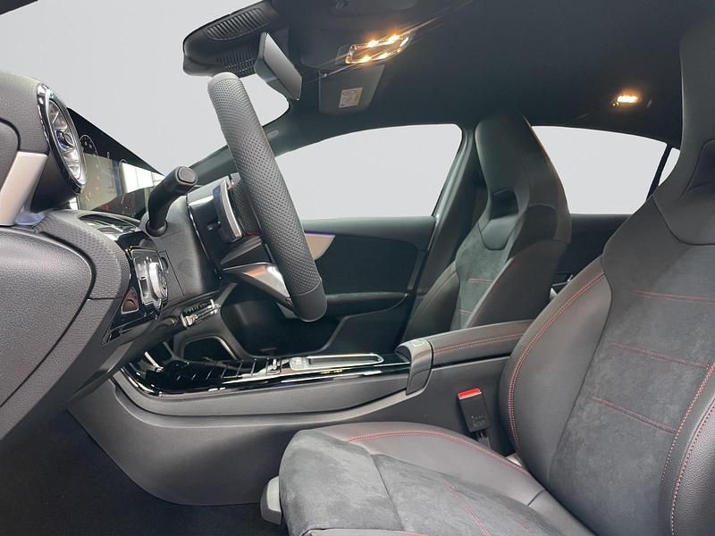 Neu Mercedes A200 AMG line 177 PS (130 kW) 2025 Silber Limousine