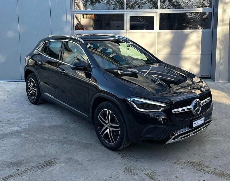 Gebraucht Mercedes GLA200 Progressive 150 PS (110 kW) 2021 SUV