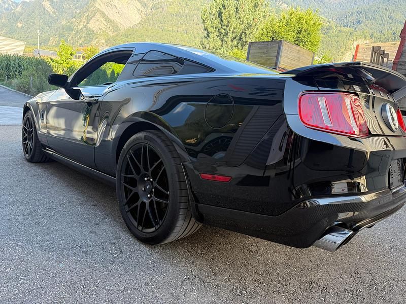 Gebraucht Ford Mustang GT 557 PS (409 kW) 2011 Coupé