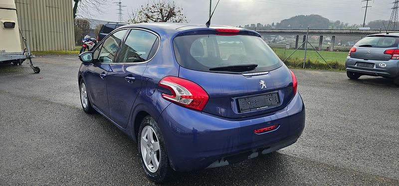 Gebraucht Peugeot 208 Allure 120 PS (88 kW) 2012 Kleinwagen