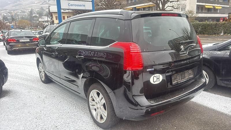 Gebraucht Peugeot 5008 Business-Line 120 PS (88 kW) 2015 Van / Kleinbus