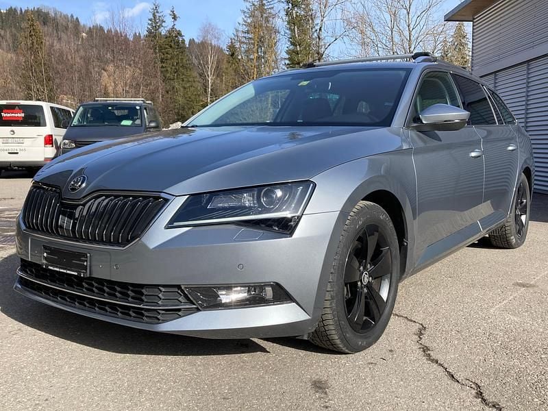 Anthrazit Gebraucht 2015 Skoda Superb Style Kombi | CHF 12’500 (Fairer Preis) - Bild 1/4