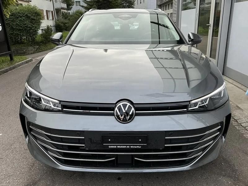 Neu VW Passat Business 203 PS (149 kW) 2025 Gray Kombi
