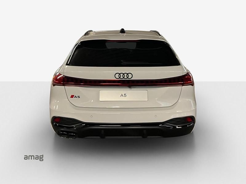 Gebraucht Audi A5 Ambiente 204 PS (150 kW) 2024 Gletscherweiss metallic Coupé