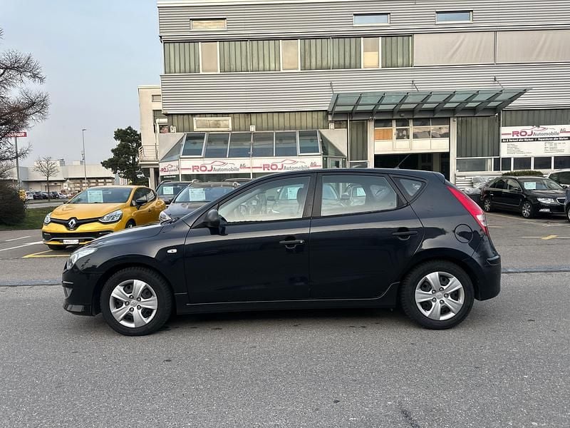 Gebraucht Hyundai i30 Comfort 110 PS (80 kW) 2011