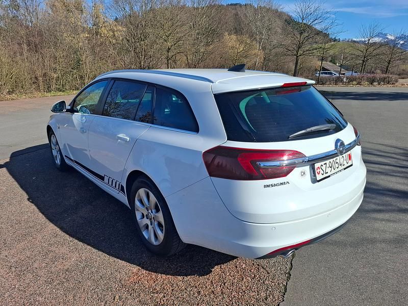 Gebraucht Opel Insignia Edition 170 PS (125 kW) 2015 Kombi
