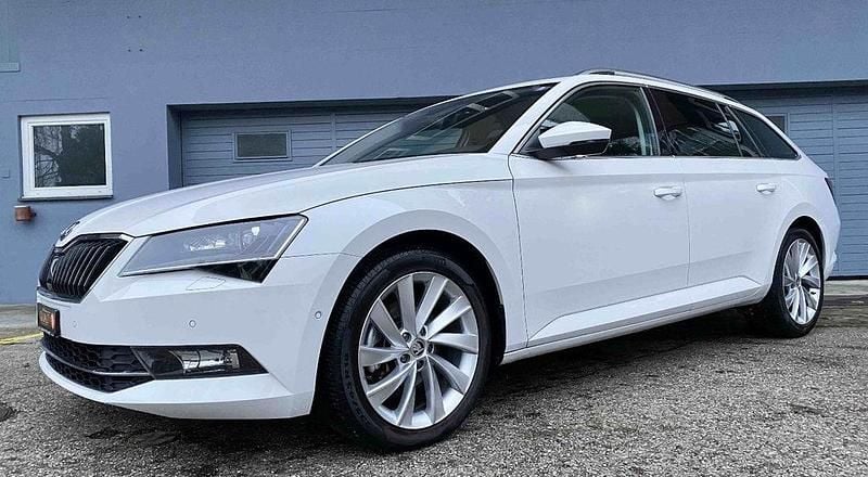 Gebraucht Skoda Superb Style 150 PS (110 kW) 2019 Kombi