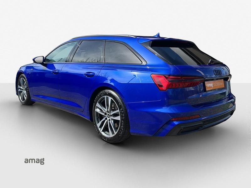 Gebraucht Audi A6 Ambiente 265 PS (194 kW) 2022 Ultrablau metallic Kombi