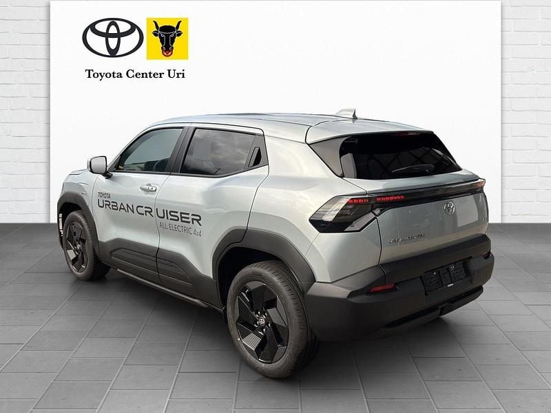 Neu Toyota Urban Cruiser Trend 135 kW (184 PS) 2025 Kombi