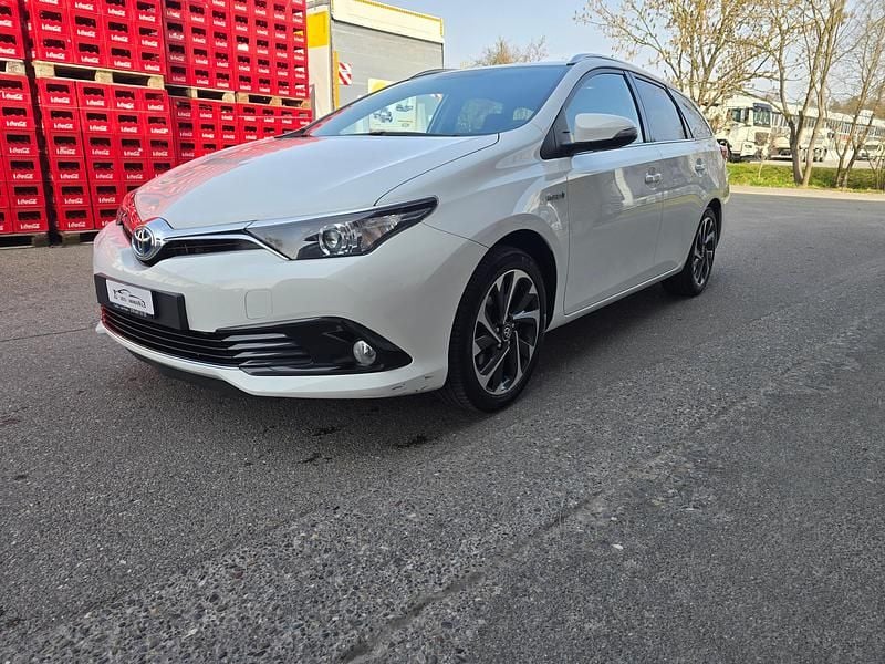 Gebraucht Toyota Auris Touring Sports Luna 136 PS (100 kW) 2016 Kombi