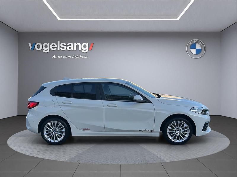 Gebraucht BMW 118 Advantage 136 PS (100 kW) 2023 Weiss Kleinwagen